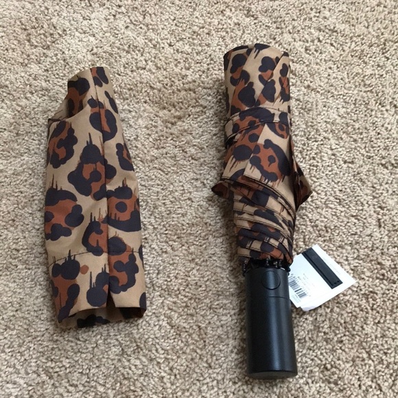 NWT! COACH wild beast Retractable umbrella - Picture 6 of 6